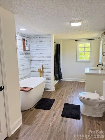 1442 Lee Pearson Road, Lenoir, NC 28645
