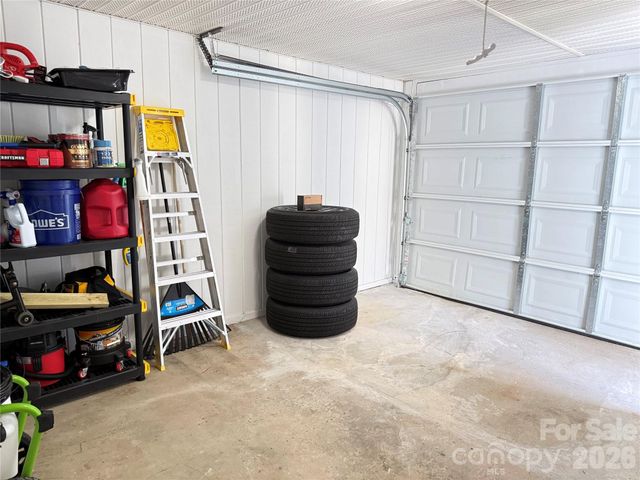 1442 Lee Pearson Road, Lenoir, NC 28645