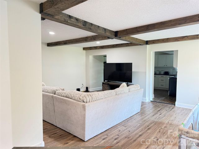 1442 Lee Pearson Road, Lenoir, NC 28645