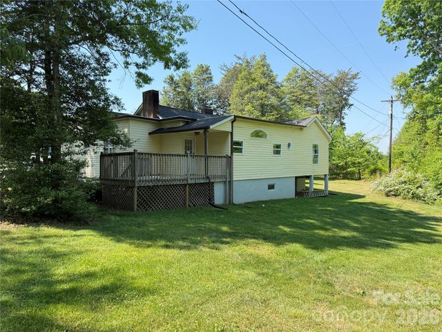 1442 Lee Pearson Road, Lenoir, NC 28645
