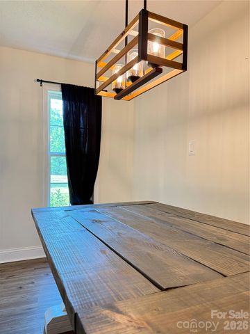 1442 Lee Pearson Road, Lenoir, NC 28645