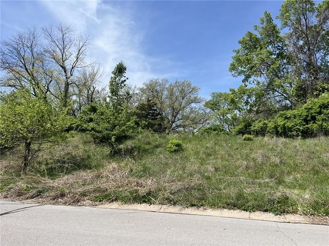 3737 N Brighton Avenue, Kansas City, MO 64117