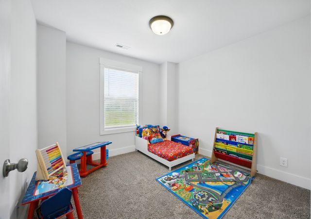 397 Frontier Dr, Clarksville, TN 37043