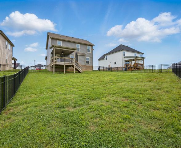 397 Frontier Dr, Clarksville, TN 37043