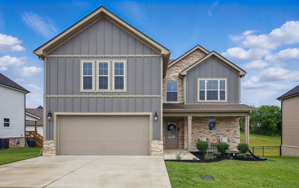 397 Frontier Dr, Clarksville, TN 37043