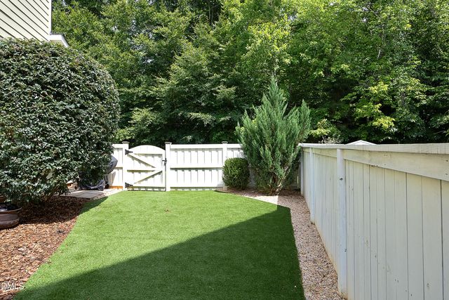 121 Ruskin Drive, Chapel Hill, NC 27516