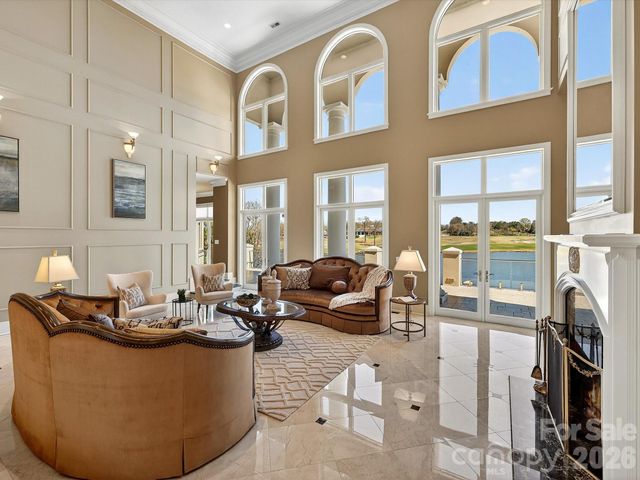 6905 Shinnecock Hill Lane, Charlotte, NC 28277