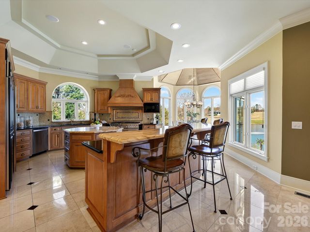 6905 Shinnecock Hill Lane, Charlotte, NC 28277