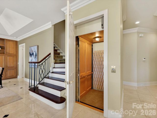 6905 Shinnecock Hill Lane, Charlotte, NC 28277