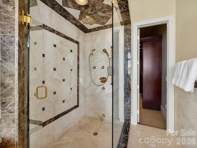 6905 Shinnecock Hill Lane, Charlotte, NC 28277