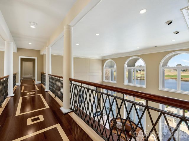 6905 Shinnecock Hill Lane, Charlotte, NC 28277