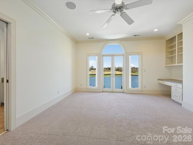 6905 Shinnecock Hill Lane, Charlotte, NC 28277