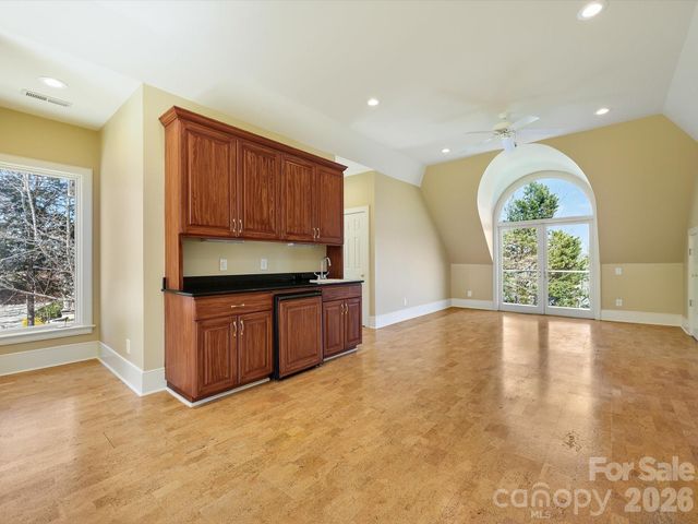 6905 Shinnecock Hill Lane, Charlotte, NC 28277