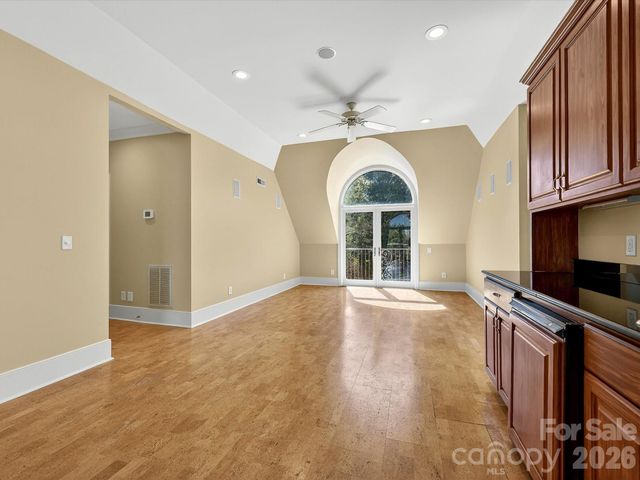 6905 Shinnecock Hill Lane, Charlotte, NC 28277