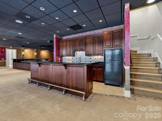 6905 Shinnecock Hill Lane, Charlotte, NC 28277