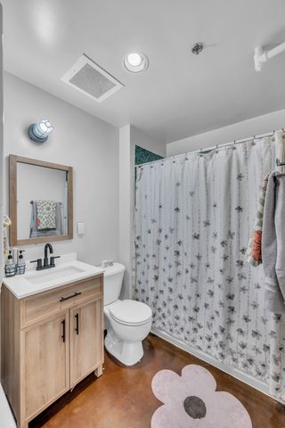 1400 Rosa L Parks Blvd Apt 323, Nashville, TN 37208