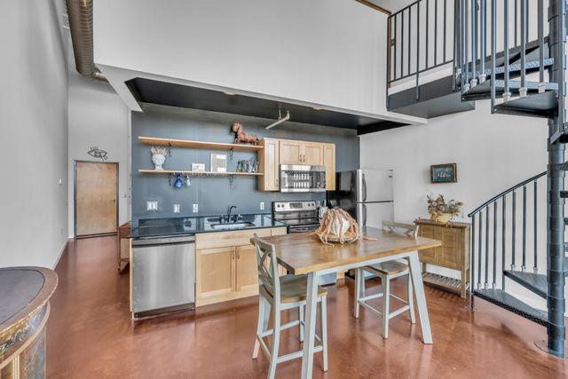 1400 Rosa L Parks Blvd Apt 323, Nashville, TN 37208