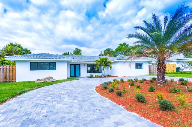 1001 NW 6th Drive, Boca Raton, FL 33486