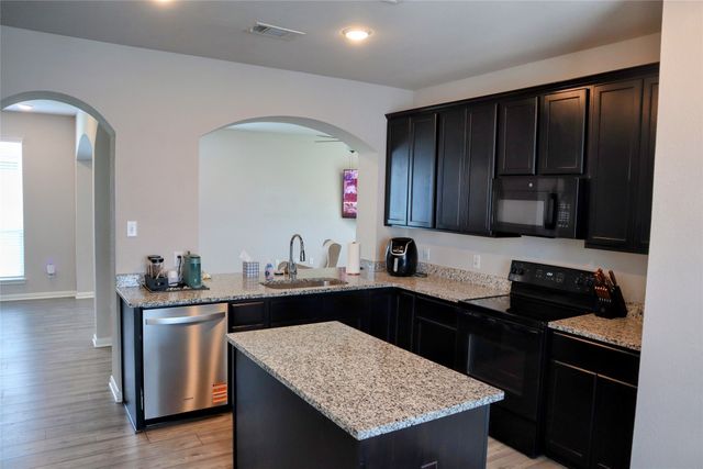 7024 Llano Drive, Waco, TX 76633