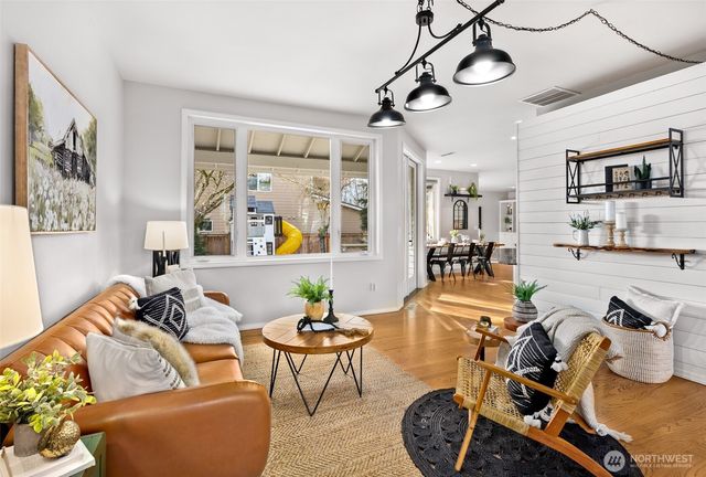 3408 102nd Avenue NE, Lake Stevens, WA 98258