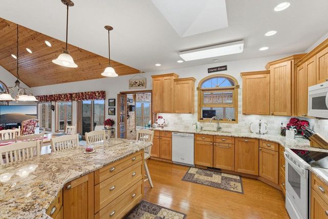 E9291 Pebblebeach Drive, Wisconsin Dells, WI 53965