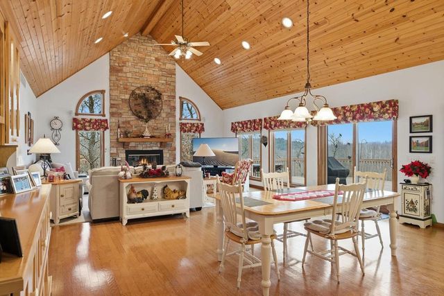 E9291 Pebblebeach Drive, Wisconsin Dells, WI 53965