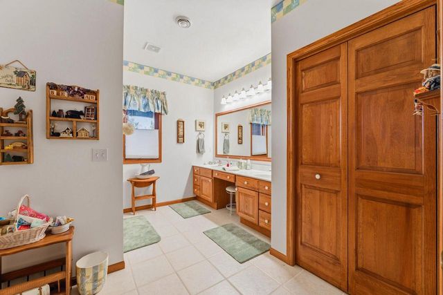 E9291 Pebblebeach Drive, Wisconsin Dells, WI 53965