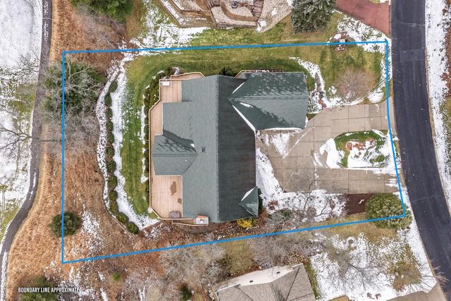 E9291 Pebblebeach Drive, Wisconsin Dells, WI 53965