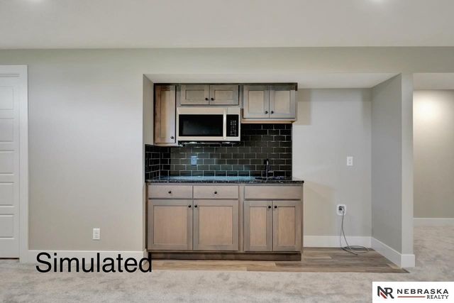 10430 S 77th Street, Lincoln, NE 68516