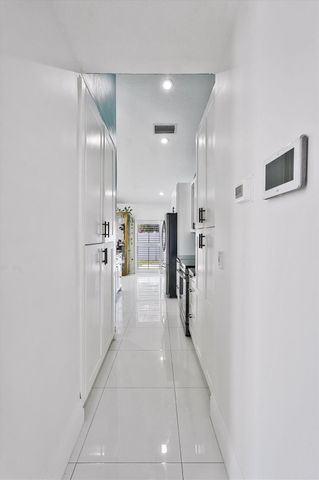 26 Dogwood Circle, Boynton Beach, FL 33436