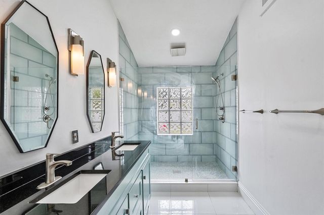 26 Dogwood Circle, Boynton Beach, FL 33436