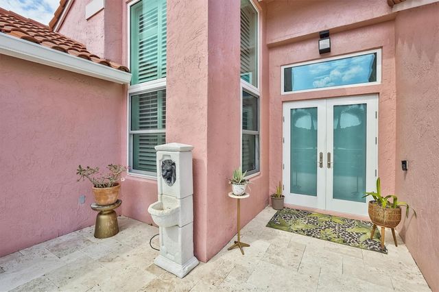 26 Dogwood Circle, Boynton Beach, FL 33436