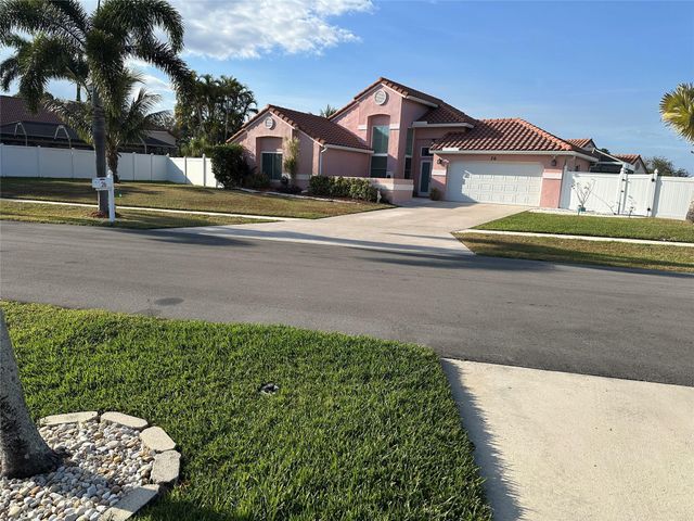 26 Dogwood Circle, Boynton Beach, FL 33436
