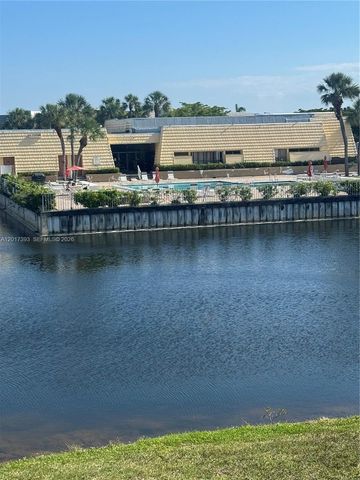 8130 Sunrise Lakes Blvd 202, Sunrise, FL 33322