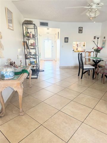 8130 Sunrise Lakes Blvd 202, Sunrise, FL 33322
