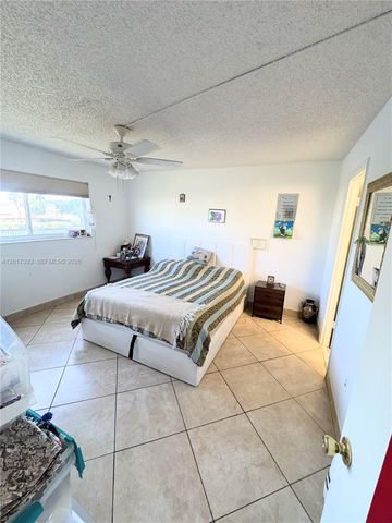 8130 Sunrise Lakes Blvd 202, Sunrise, FL 33322