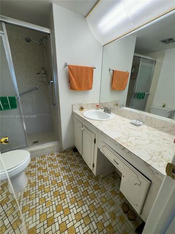 8130 Sunrise Lakes Blvd 202, Sunrise, FL 33322