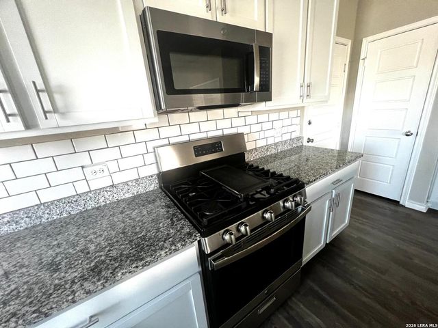 6327 SYCAMORE RUN, San Antonio, TX 78219