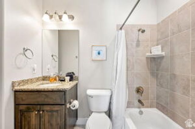 2326 N PARK DR, Washington, UT 84780
