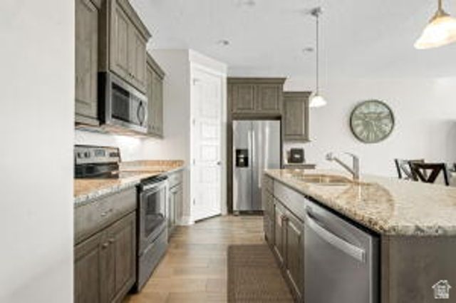 2326 N PARK DR, Washington, UT 84780