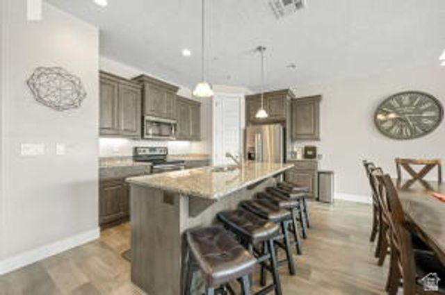 2326 N PARK DR, Washington, UT 84780