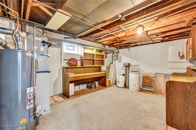 10927 Granger Road, Garfield Heights, OH 44125