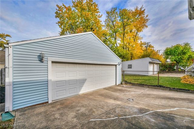 10927 Granger Road, Garfield Heights, OH 44125