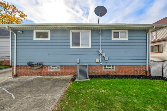 10927 Granger Road, Garfield Heights, OH 44125