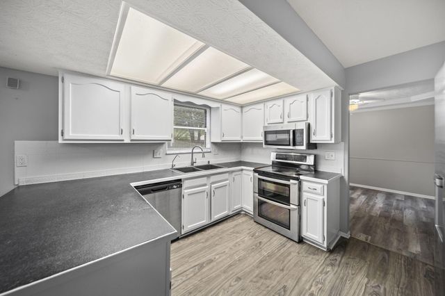 2227 Lilacwood Avenue, Columbus, OH 43229
