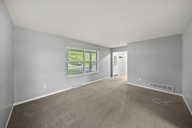 2227 Lilacwood Avenue, Columbus, OH 43229