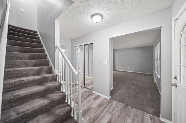 2227 Lilacwood Avenue, Columbus, OH 43229