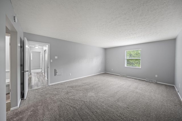 2227 Lilacwood Avenue, Columbus, OH 43229