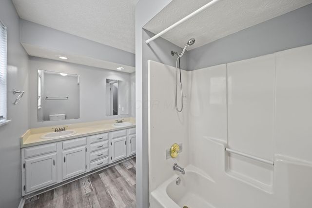 2227 Lilacwood Avenue, Columbus, OH 43229