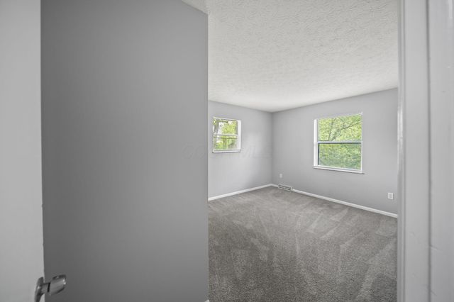 2227 Lilacwood Avenue, Columbus, OH 43229